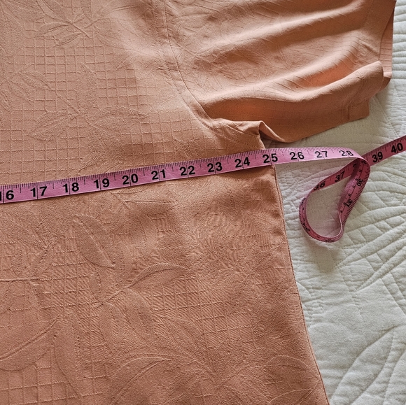 Tommy Bahama Hawaiian Shirt - Picture 7 of 11